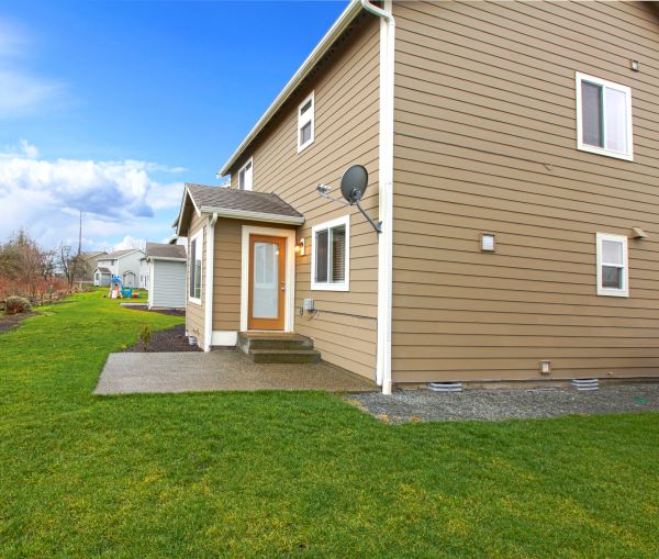 Clapboard Siding Repair in Glenview